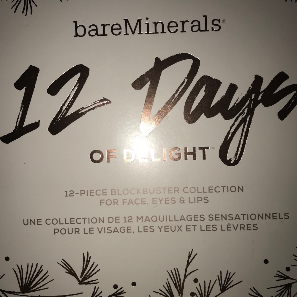 BARE MINERALS TWELVE PIECE SET